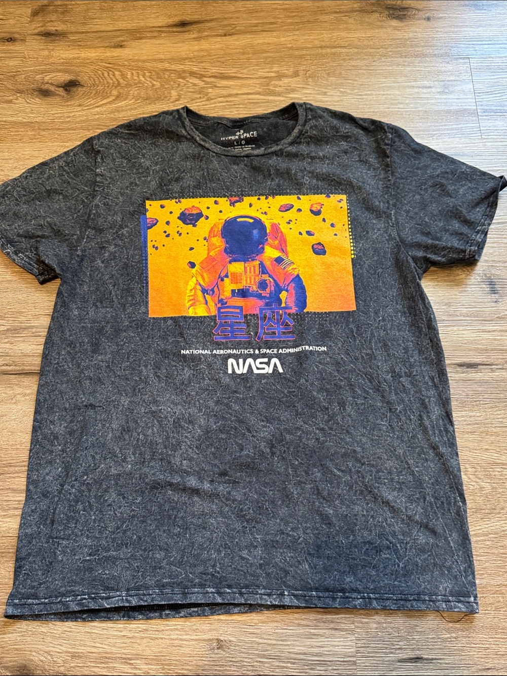 NASA Black Graphic Astronaut Short Sleeve Tee Size L